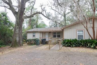 Main picture of 1554 Live Oak Dr