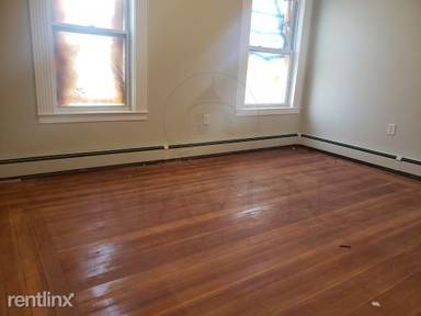 Main picture of 131 Walnut St