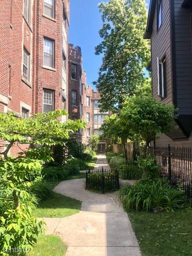 Main picture of 1628 W Lunt Ave