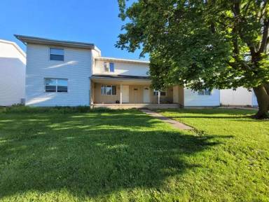 Main picture of 1105 Geneva Road