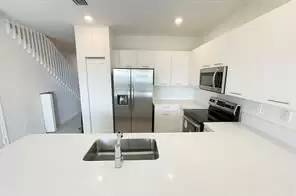 Main picture of 2352 NW 125th St
