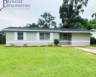 Main picture of 4800 85th Ave N