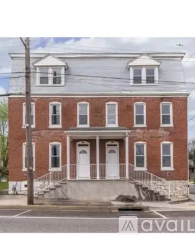 Main picture of 737 Washington Ave