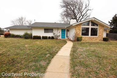 Main picture of 6116 N Harvard Ave