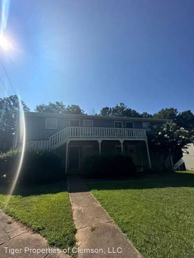 Main picture of 228 Charleston Ave