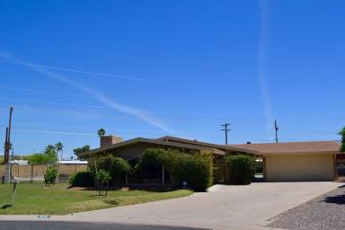Main picture of 3721 E Arbor Cir