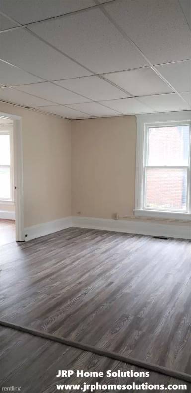 Main picture of 1106 W Michigan Ave