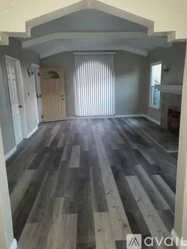 Main picture of 1051 W 83rd St