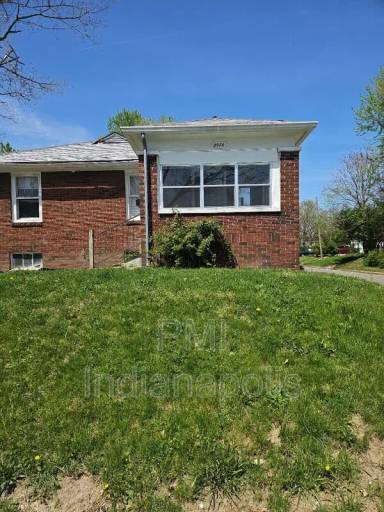 Main picture of 2926 E 17th St