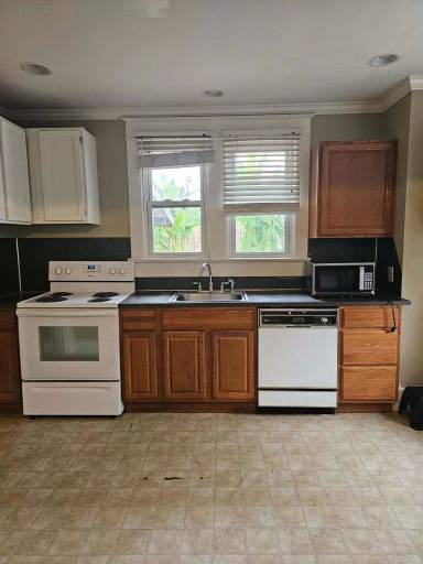 Main picture of 511 Highland St