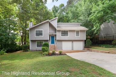 Main picture of 9905 Lake Forest Way