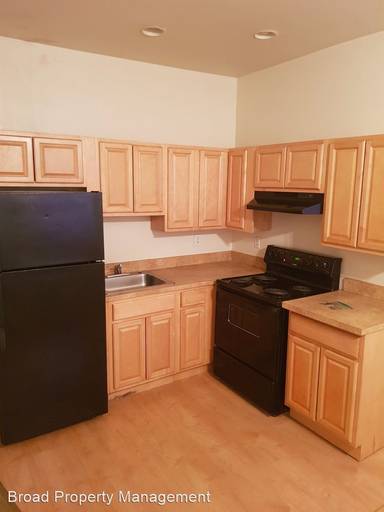 Main picture of 1802 W Montgomery Ave