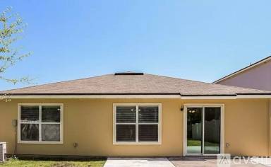 Main picture of 12300 Crossfield Dr
