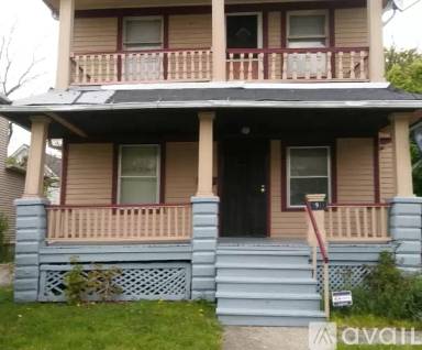 Main picture of 2911 E 123rd St