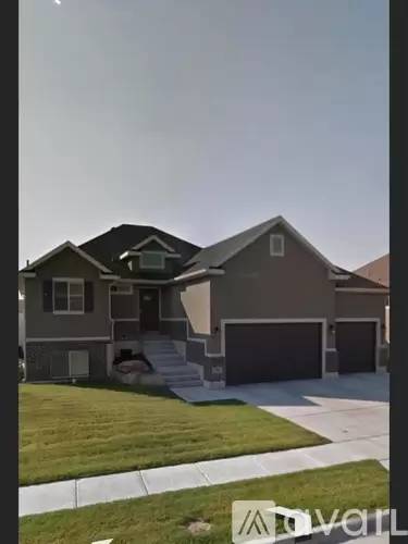 Main picture of 332 Burns Ave