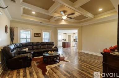 Main picture of 3871 Karaline Cir