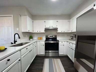 Main picture of 2032 Noe Bixby Rd