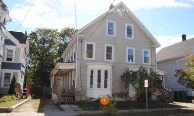 Main picture of 32 Academy St