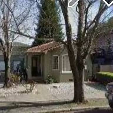 Main picture of 552 Coombs St