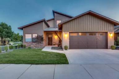 Main picture of 1273 E Lone Shore Dr
