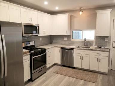 Main picture of 1823 E Carson St