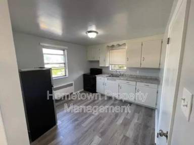 Main picture of 127 S 28th St