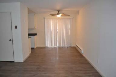 Main picture of 1002 Railroad Avenue - 3