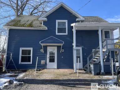 Main picture of 908 West Ave