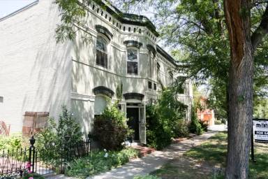 Main picture of 2753 Champa St