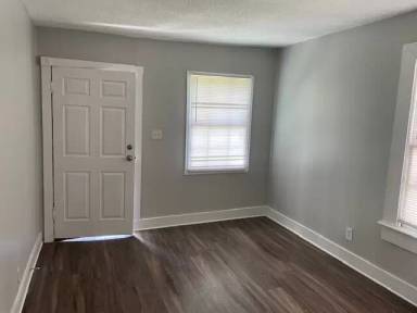 Main picture of 3450 Carrington Rd
