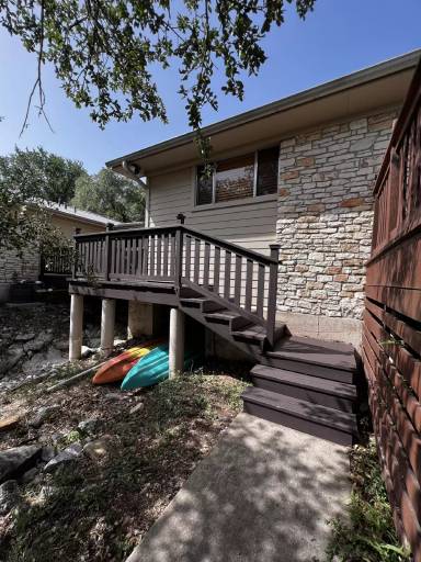 Main picture of 317 Clayton Nolen Dr