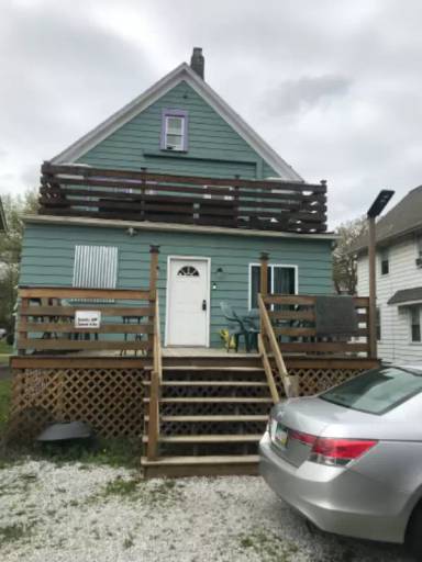 Main picture of 561 Brown St