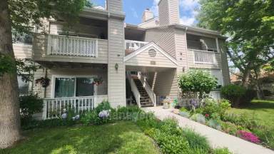 Main picture of 4915 Twin Lakes Rd