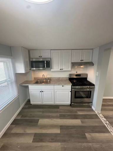 Main picture of 1500 Centre Ave
