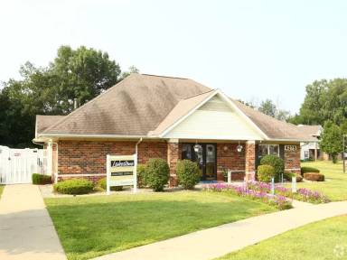 Main picture of Lakestone Apartments