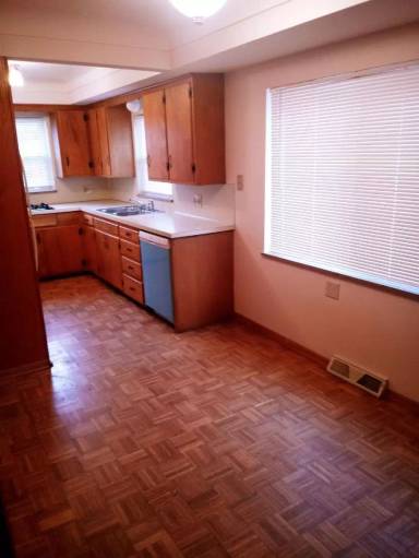 Main picture of 3735 Glendale Ave