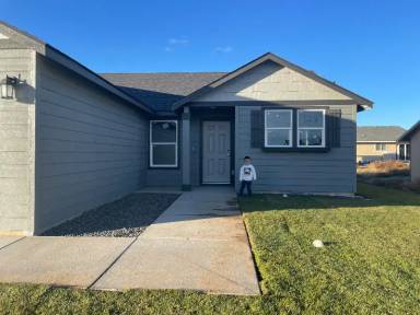 Main picture of 1328 W Javelin St