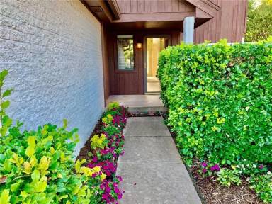Main picture of 3837 Ives Way