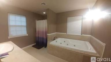 Main picture of 1037 N Oswego Ave