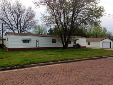 Main picture of 211 W A St