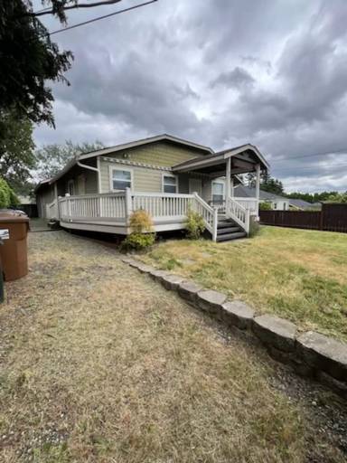 Main picture of 2979 38th Ave NE