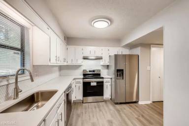 Main picture of 5825 Dunn Rd SW