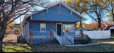 Main picture of 2081 Hayne St