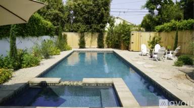 Main picture of 2633 33rd St