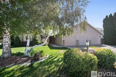 Main picture of 203 Brookwood Loop