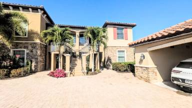 Main picture of 13605 Messina Loop