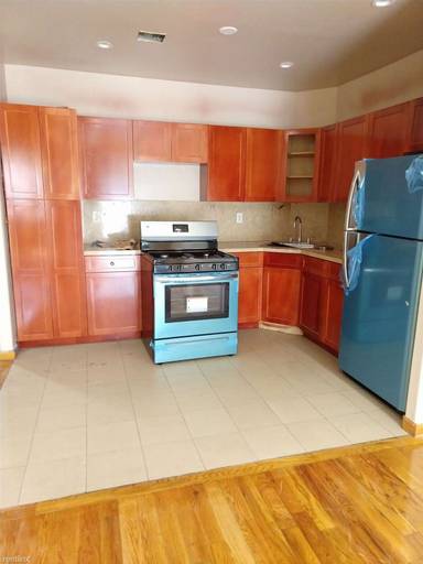 Main picture of 483 Rutland Rd