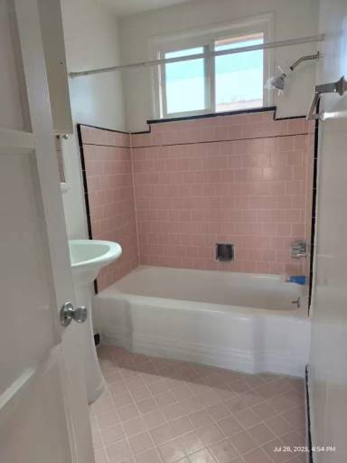 Main picture of 5404 La Mirada Ave