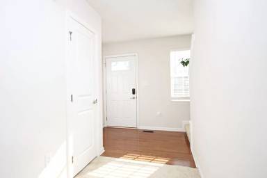 Main picture of 4393 Sunset Dr