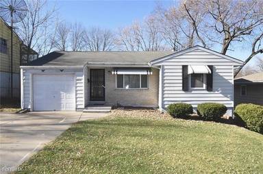 Main picture of 4850 N Smalley Ave